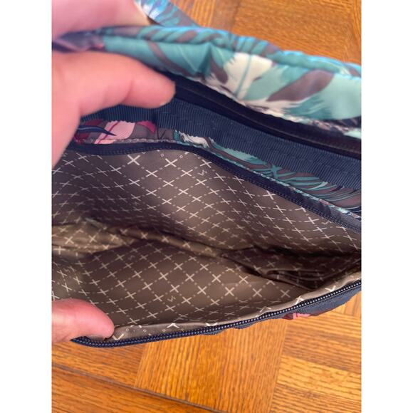 LUG HIPPY BOTANICAL CROSSBODY BAG - Picture 10 of 10